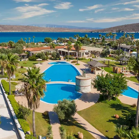 Alacati Beach Resort *
