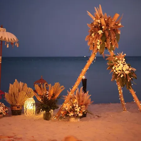 Alacati Beach Resort Hotel *