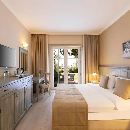 Alacati Beach Resort *